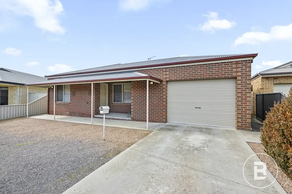 Maryborough 2房  QUIET COURT, LOW-MAINTENANCE LIVING & EXCEPTIONAL SHEDDING