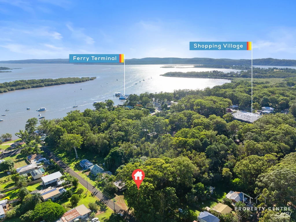 Russell Island 673平方米朝阳地块 惊人水景 考拉公园渡轮码头 Jock Kennedy Park 船坡 IGA购物中心 电力水源互联网完备 平坦清理干净 无限建造可能性！ LOCATION...LOCATION...LOCATION