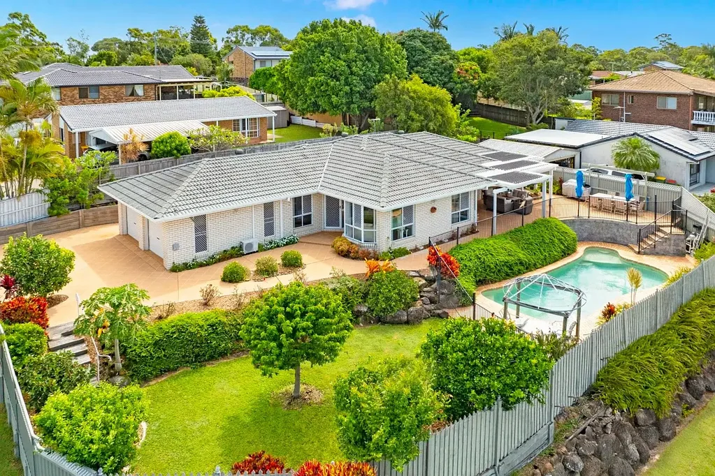Lux Living with Pool and Gardens