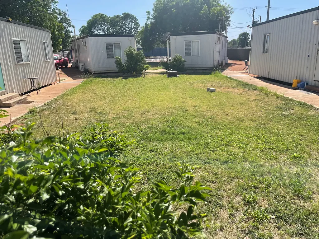 Tennant Creek 9બેડરૂમ Outstanding Investment - fully leased - 13.5% ROR