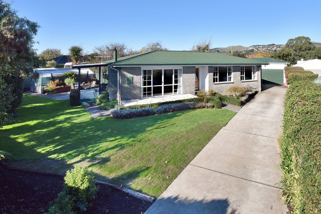 8 Roberta Drive, Somerfield