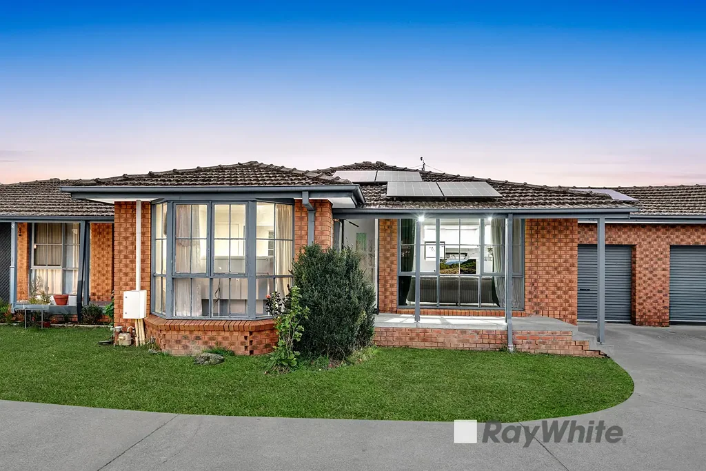 Dandenong 2ਬੈੱਡਰੂਮ Modern Comfort and Convenience in Central Dandenong