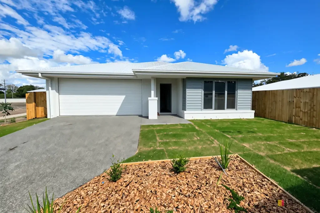 BRAND NEW FAMILY LIVING WITH MODERN COMFORT & A SPACIOUS BACKYARD