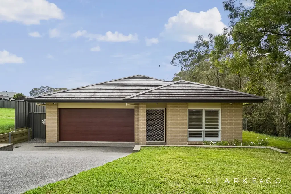 Largs 4Kwarto A QUALITY LARGS HOME WITH SPACE INSIDE & OUT!