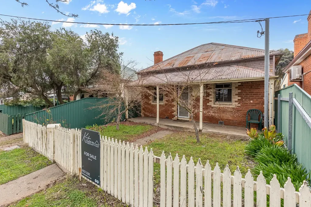 29 Collins Street, Turvey Park, NSW 2650