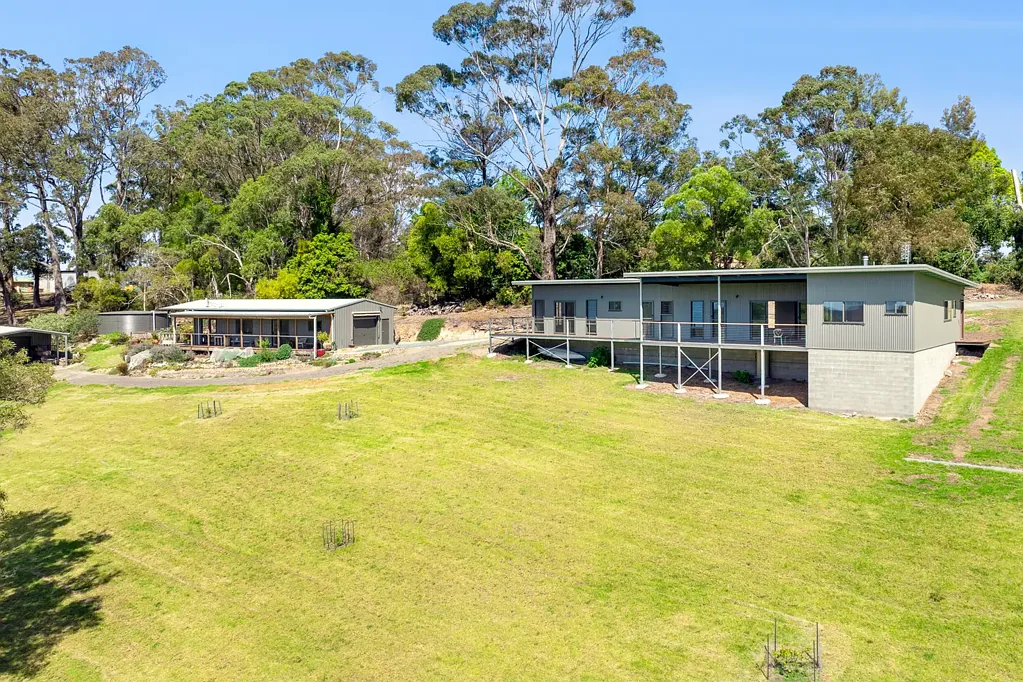 Narooma 3ਬੈੱਡਰੂਮ Brand New Coastal Country Lifestyle with Valley Views and Ocean Glimpses