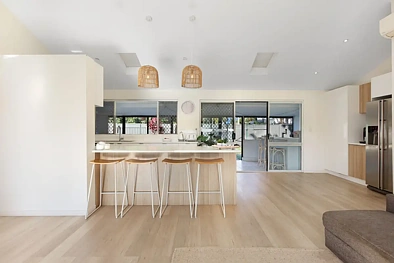 14 Gaye Parade, Miami, QLD 4220, 3房, 1浴, House