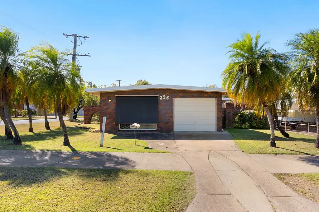 Frenchville 4 Bedroom Spacious Lowset Brick Home in Prime Frenchville Location