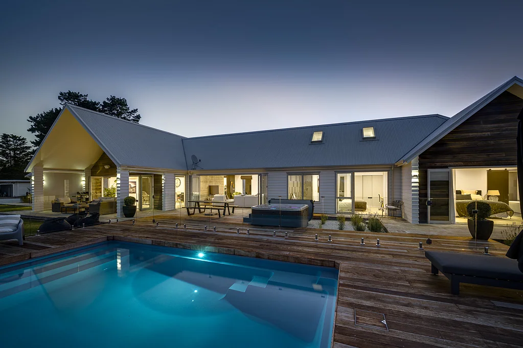 Crownthorpe Luxury living with exceptional views!