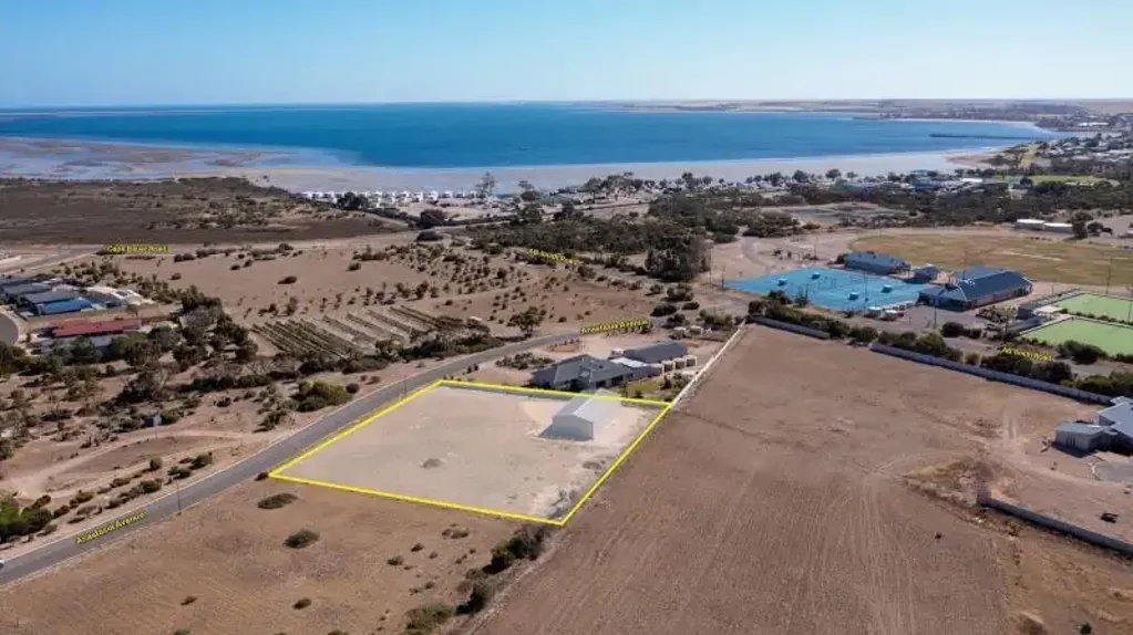 4 Anastasia Avenue, Streaky Bay, SA 5680