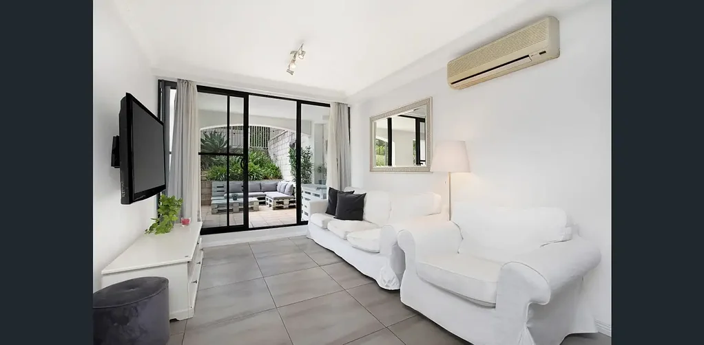 Huge 67 Square Metre Garden Apartment with a Sunny North East Aspect