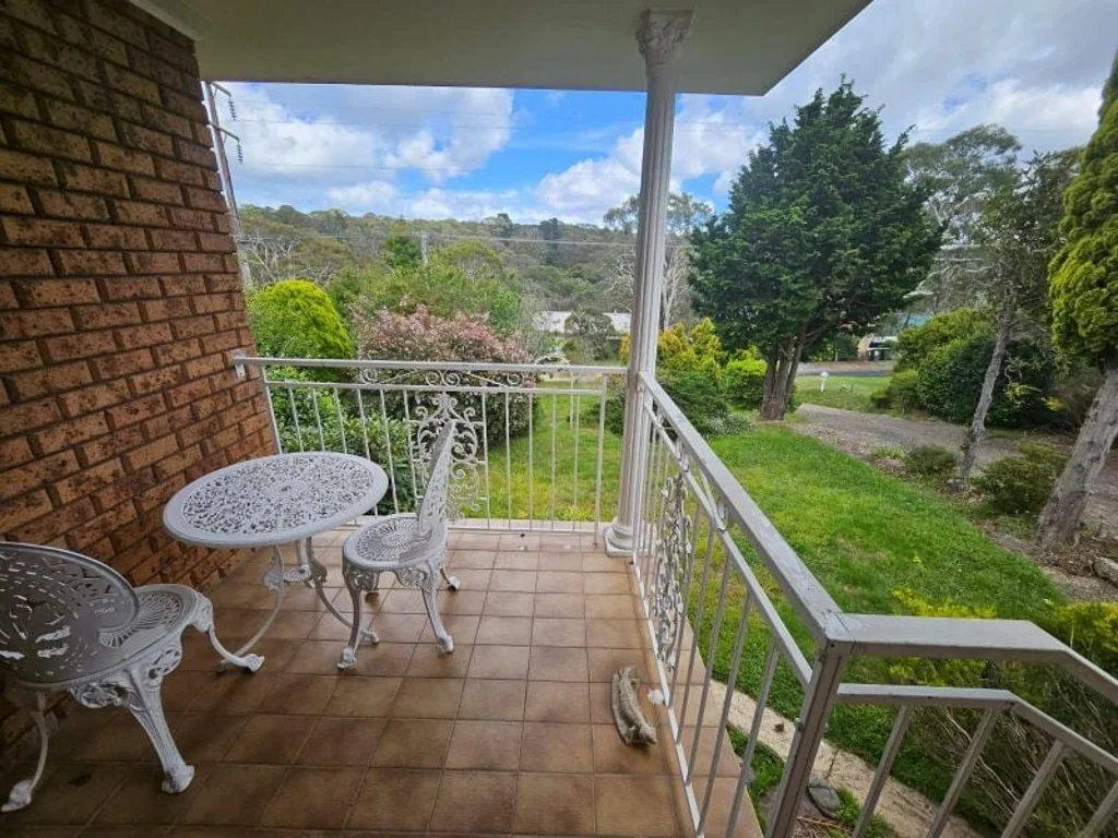 Picturesque Mountain Location in the Katoomba's best quiet street