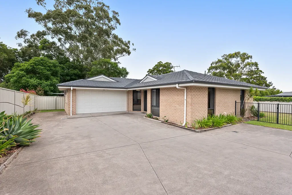 Positioned in a quiet, family-friendly pocket of Raworth