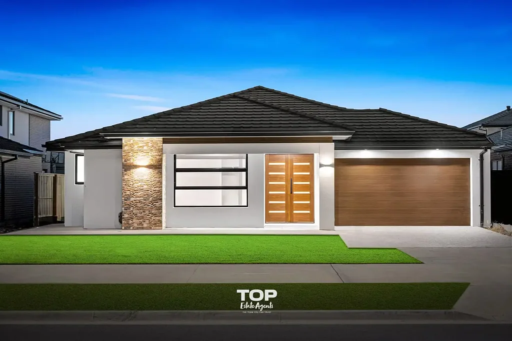 72 Generation Drive, Clyde North, VIC 3978