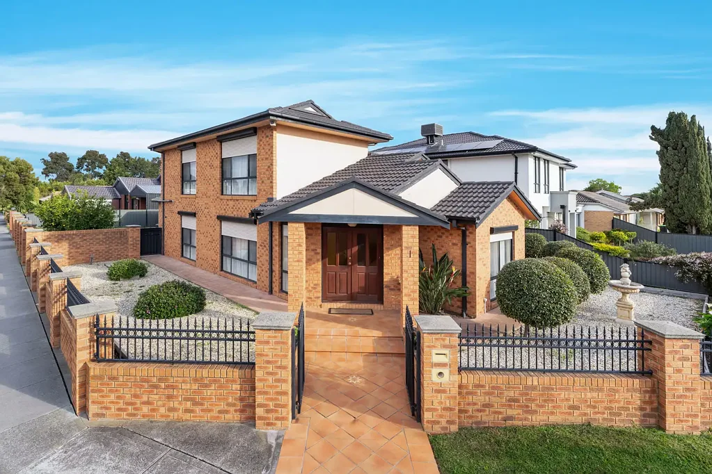 Roxburgh Park 4ਬੈੱਡਰੂਮ Spacious Family Living in a Prime Roxburgh Park Location