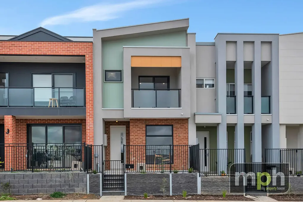 Stunning, Brand New Home!