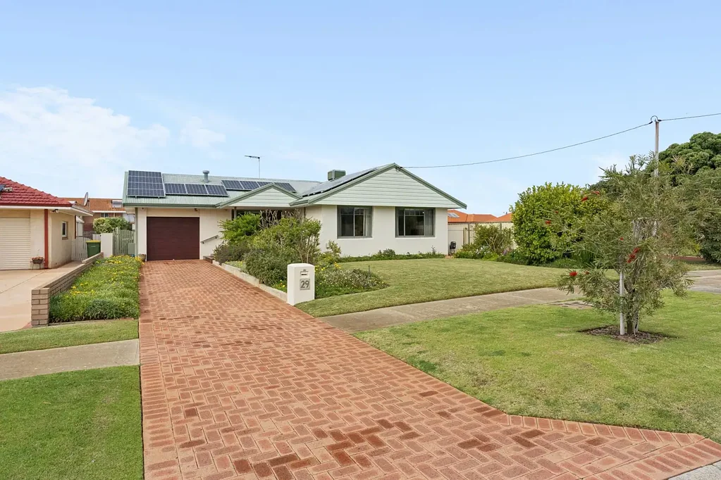 Shoalwater 4침실 Water Views, Lifestyle and Possibility.