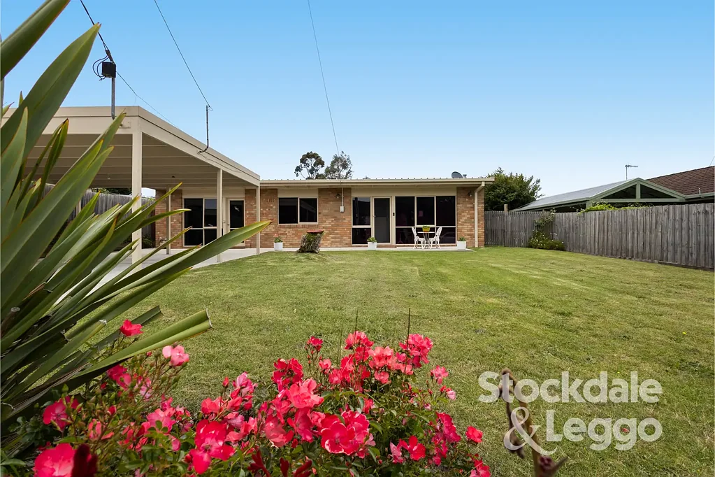 33 Bilbul Avenue, Rosebud, VIC 3939