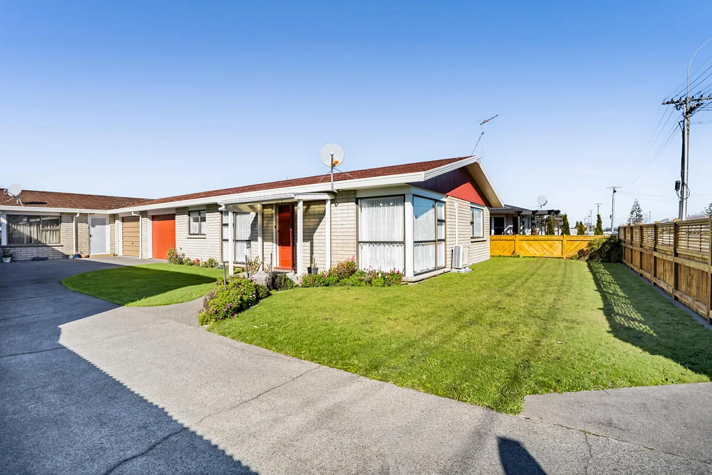 Hawera 2غرفة نوم Location First. Sunshine Always.