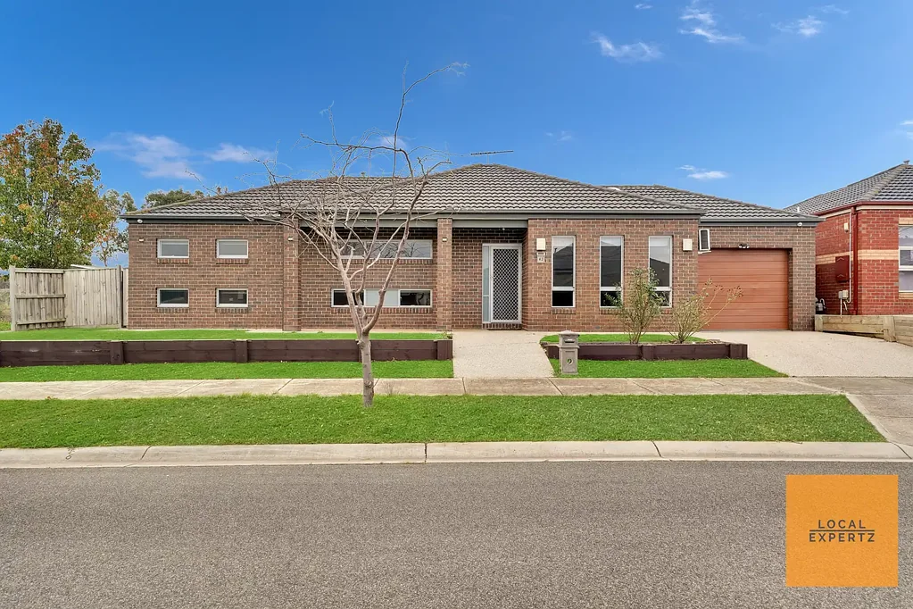 Comfortable Family Living in Growing Harkness Area