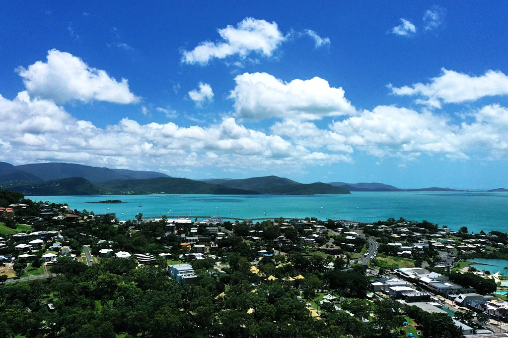 Airlie Beach 1,396m2 Duplex Block With Ocean Views