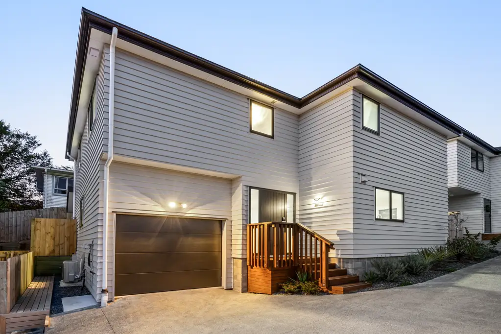 Totara Vale 4房  Brand New. Built for Family Living.