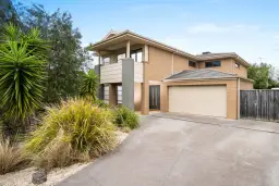 2 Longshore Street, Torquay