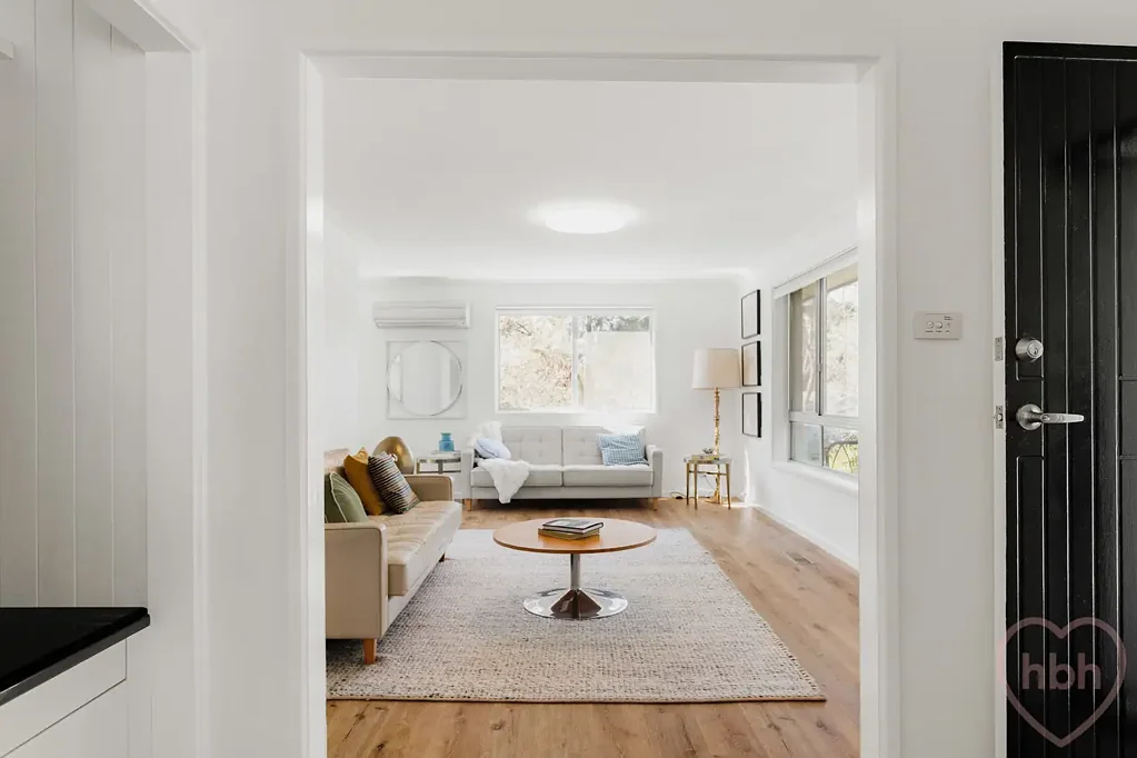 Scullin 3 Bedroom vintage charm