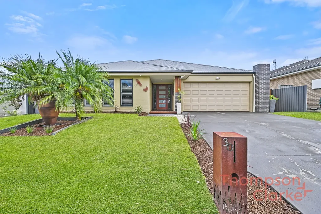 Aberglasslyn 4房  Spacious Family Living with Multiple Living Zones + Alfresco Entertaining 🏡