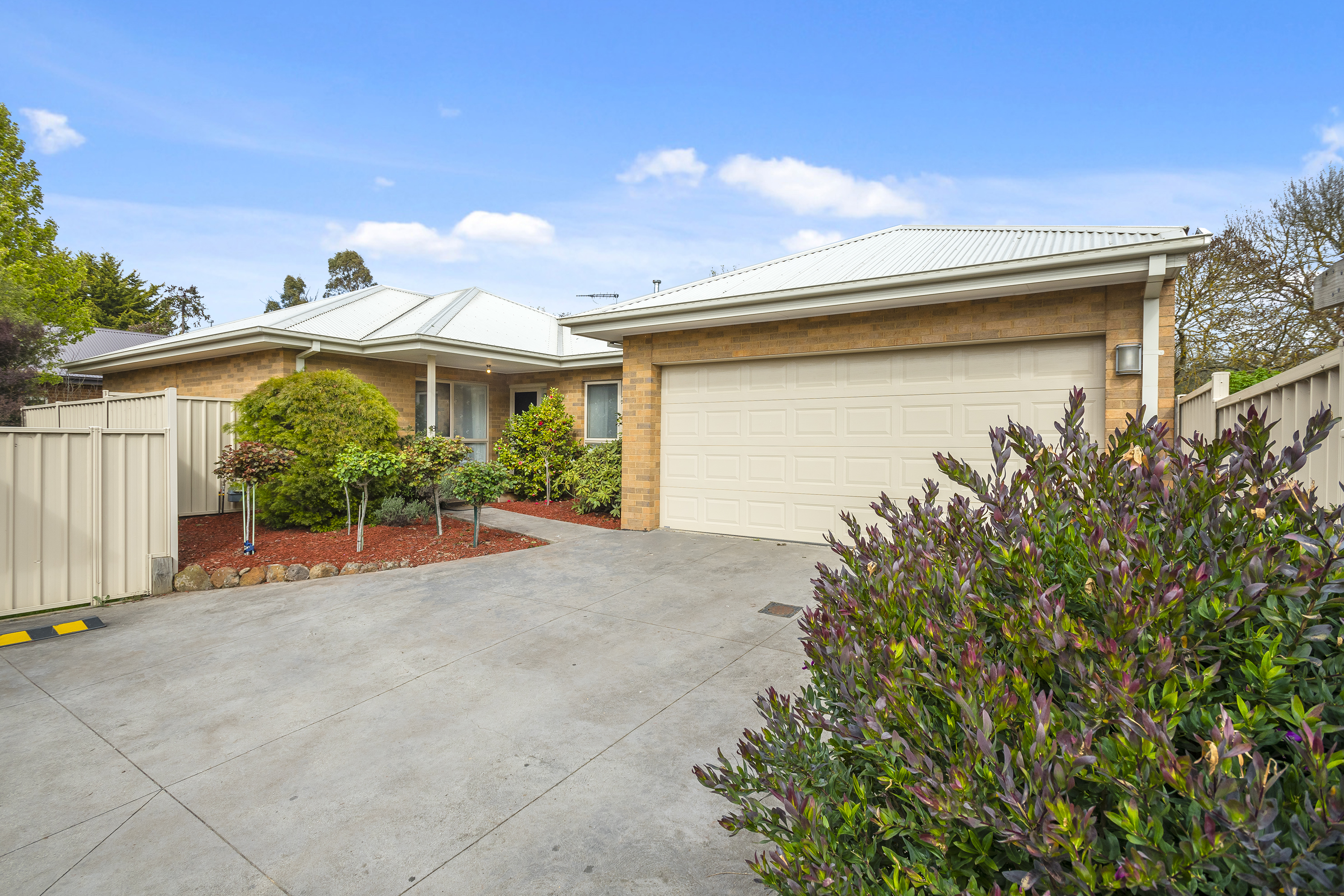 97B BARRY ST, ROMSEY VIC 3434, 0 ਕਮਰੇ, 0 ਬਾਥਰੂਮ, Unit