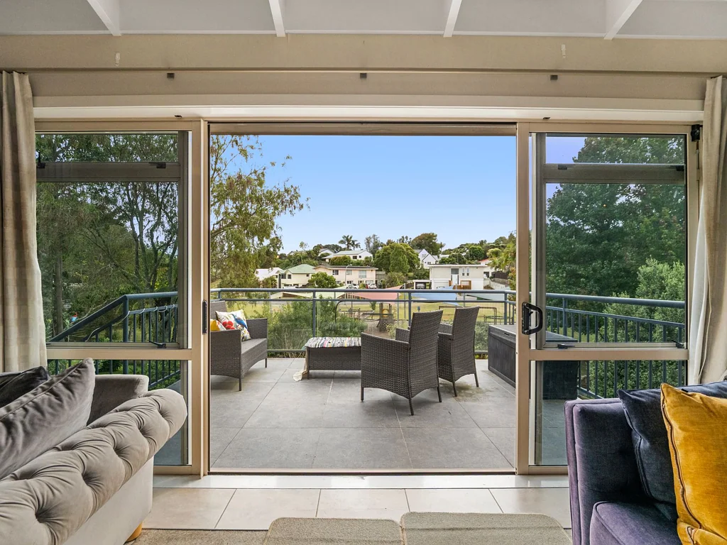 Whakatane 4 Bedroom Investment Goldmine: Dual Income Potential.