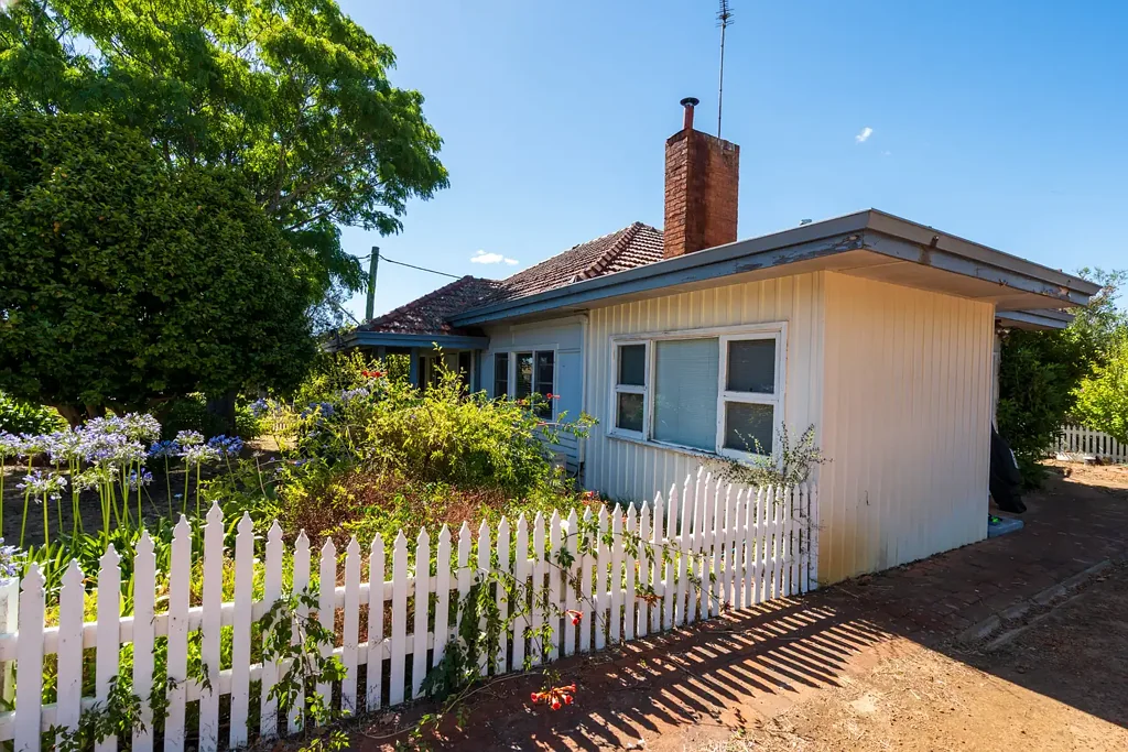 36 Rutherford Street, Manjimup, WA 6258
