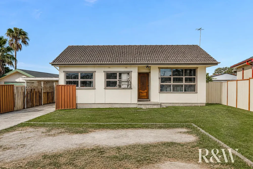 Colyton 5Zimmer House & Granny Flat - Dual Income Investment Returning $910.00 Per Week
