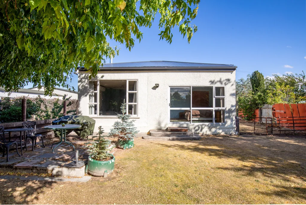 Alexandra 3部屋 FRESH START  PRICED AT BUYER ENQUIRY OVER $420,000