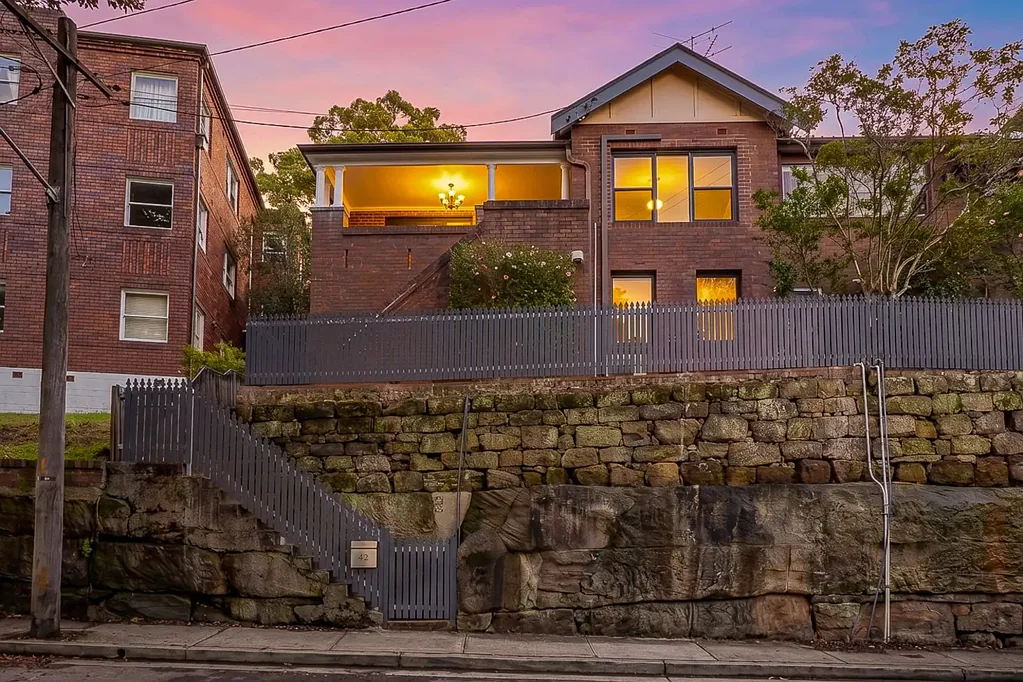 Beautifully Renovated Harbourside House with Character & Charm
