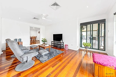 ਰਹਿਣ ਵਾਲਾ ਕਮਰਾ - 14 Coaker Drive, Emerald, QLD 4720