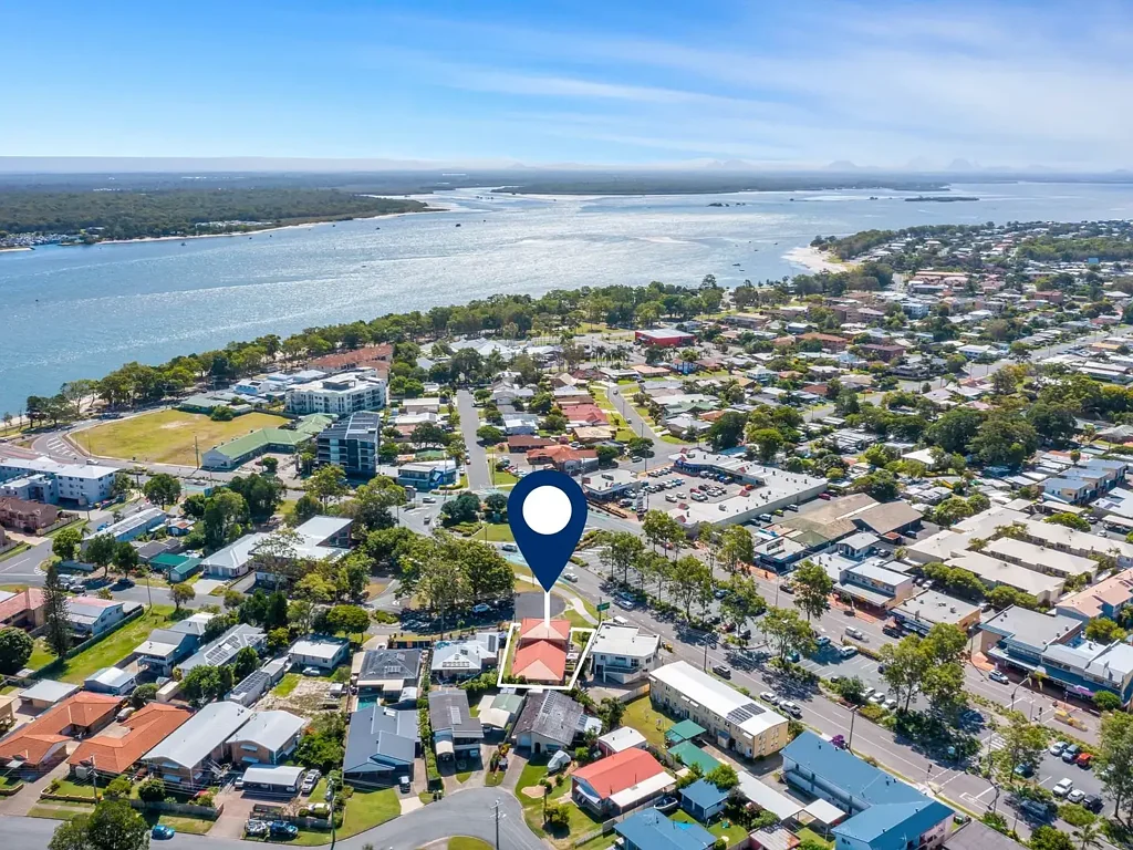 Bongaree 6房  STRATA-TITLED 3 UNIT BLOCK - FRONT ROW BONGAREE, BRIBIE ISLAND