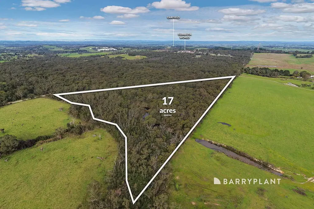 Tynong North 17 Acres of Lifestyle Potential!