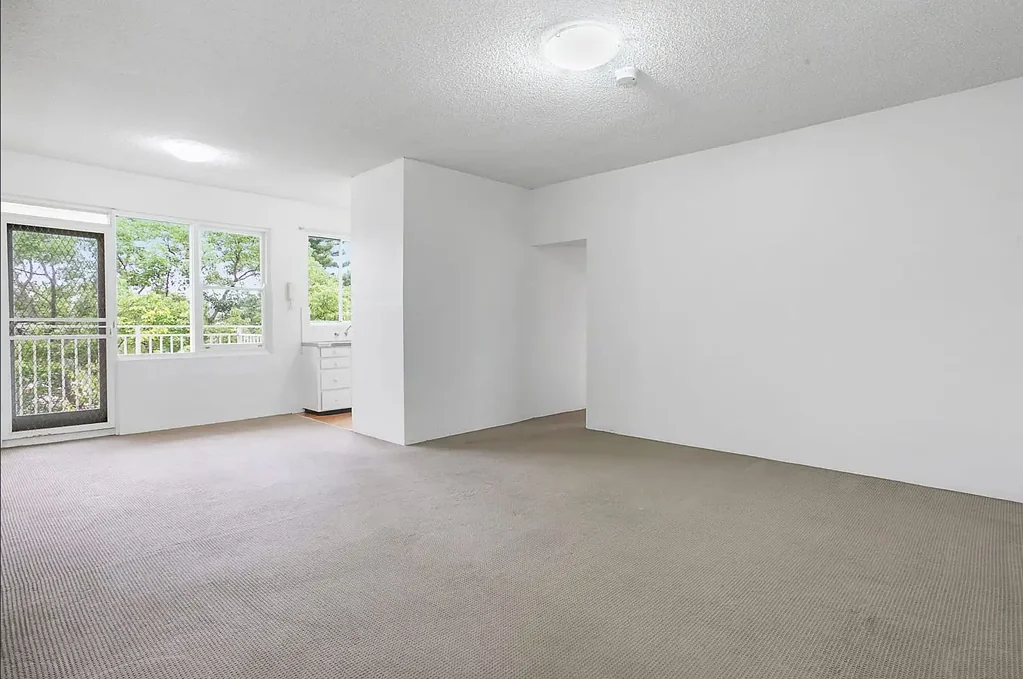 Two bedroom unit in ideal location!