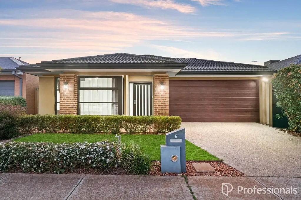 Aintree 4غرفة نوم Elegant Henley Family Home in the Heart of Woodlea Estate