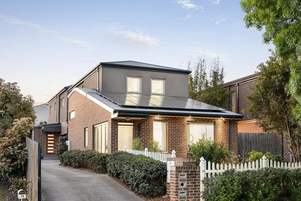 1/16 Samarinda Avenue, Ashburton, VIC 3147