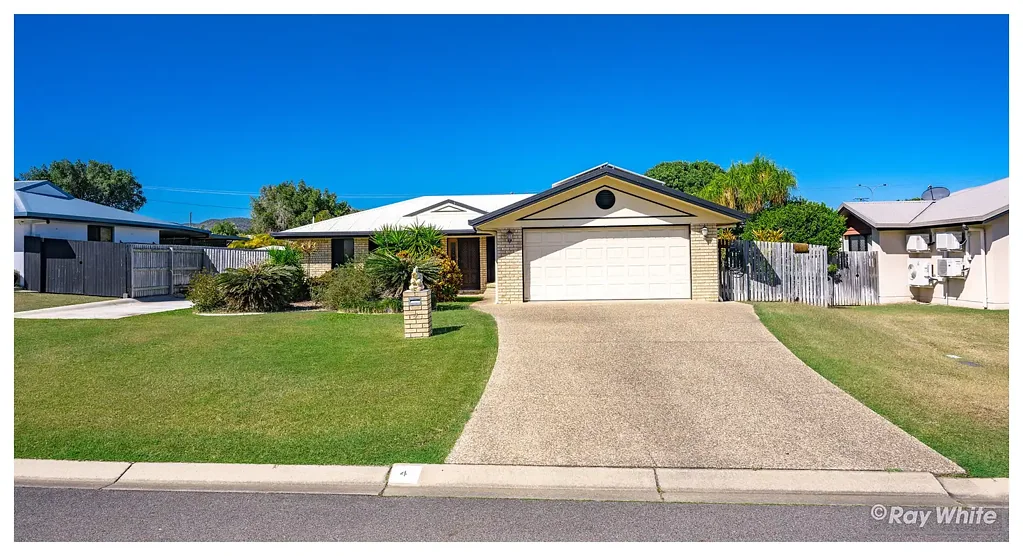 4 Cypress Avenue, Norman Gardens, QLD 4701