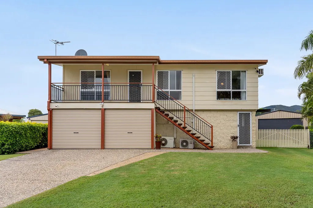 6 Michael Low Place, Norman Gardens, QLD 4701