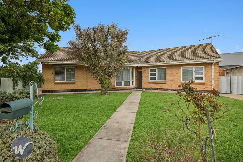 Largs Bay 4房  RENOVATE, GROW & ENJOY COASTAL FAMILY LIVING