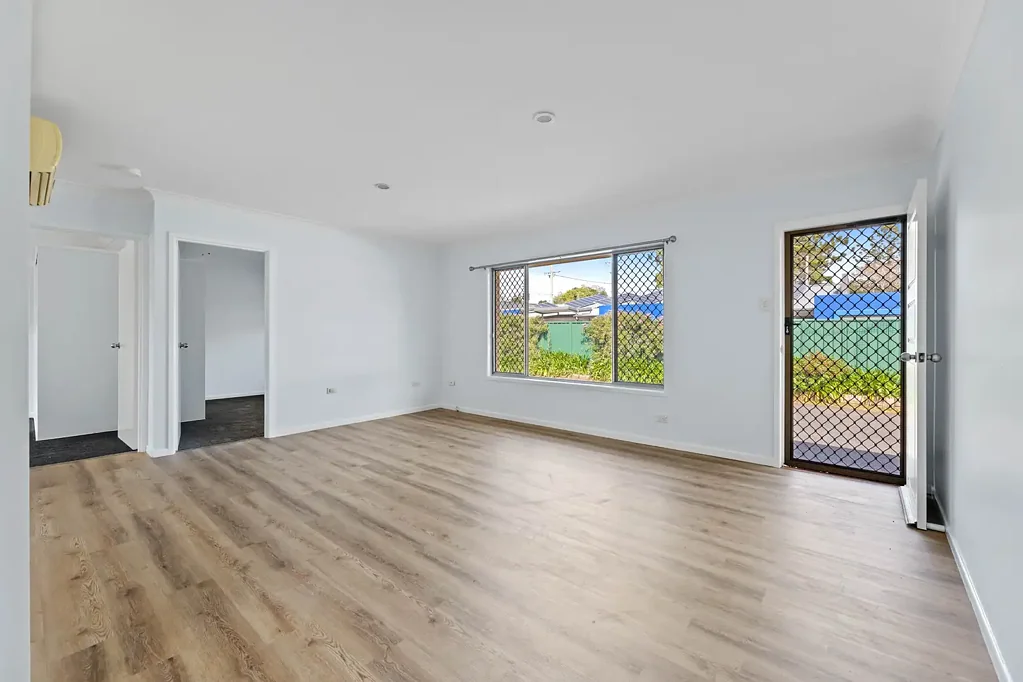 Tidy, Tucked Away Unit in Complex of 4!