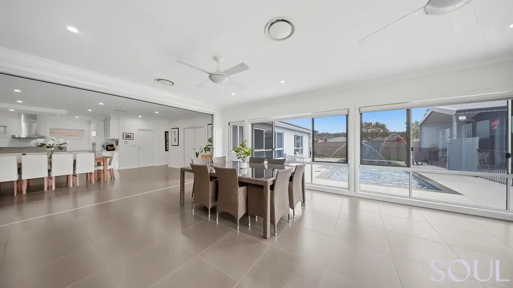 Griffith 4Zimmer Upgrade your lifestyle with this incredible Collina property. Feels Right