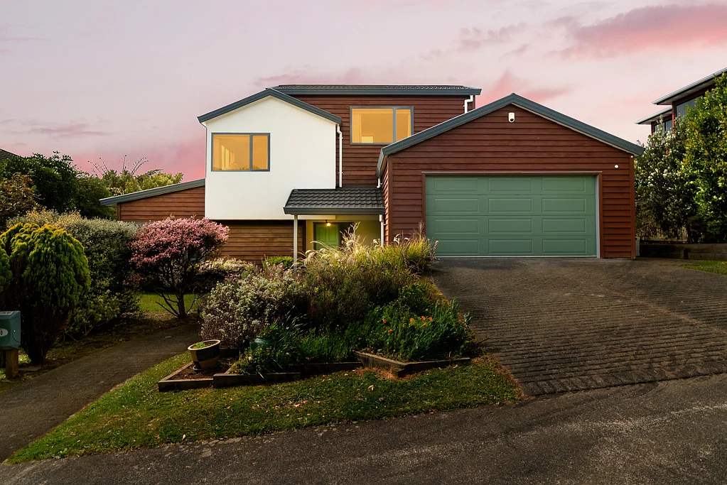 Churton Park 4房  Spacious, Sun-soaked, & Made for family living!