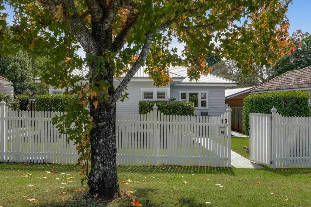 1B Wallace Street, Newtown, QLD 4350