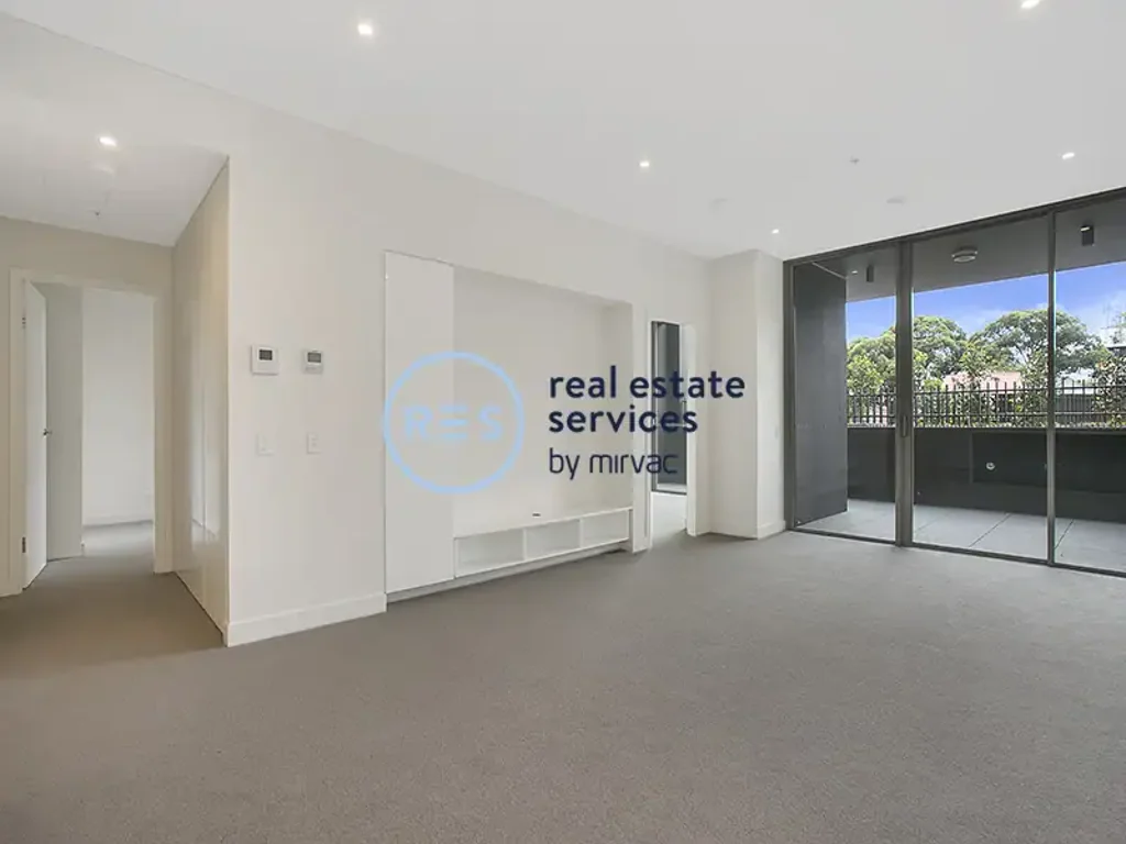 Spacious North-East Facing 2-Bedroom Apartment with Parking in Green Square