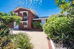 240 George Road, Beresford